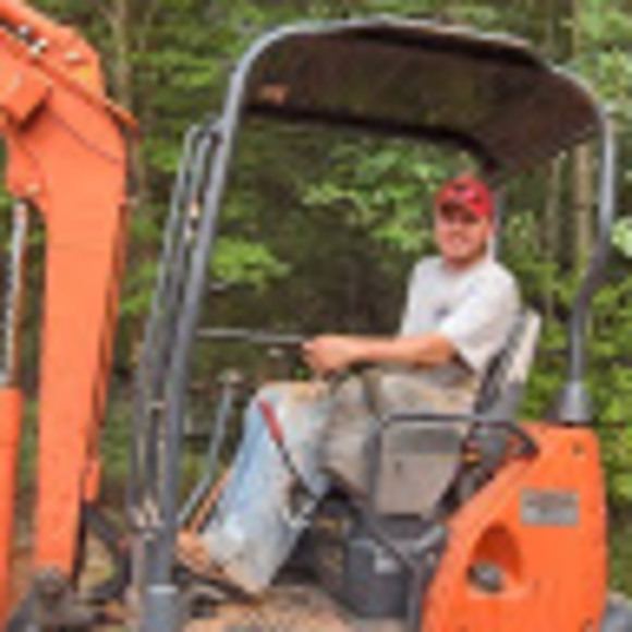 Meet your Posher, Andrew - Picture 1 of 1